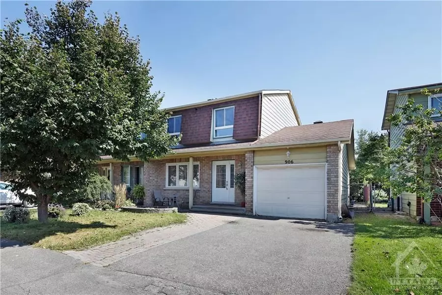 906 CAHILL DR W, Hunt Club - Windsor Park Village And Area, ON K1V 9A2