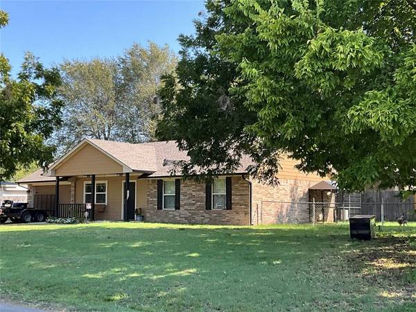 401 N 5th Street, Noble, OK 73068