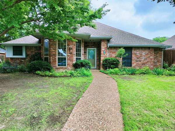 2533 Belmeade Drive, Carrollton, TX 75006