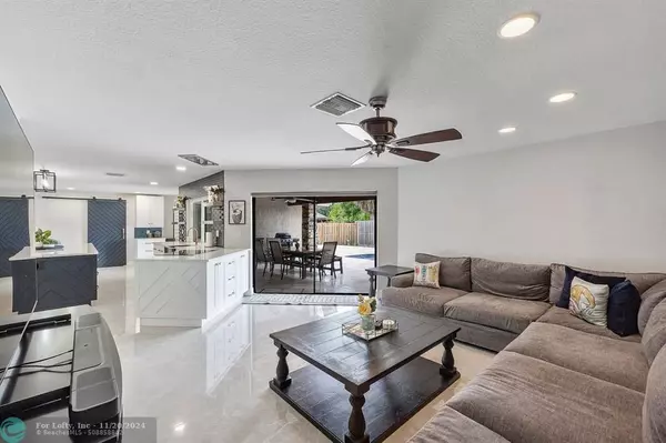 Coral Springs, FL 33071,1285 NW 85th Ter