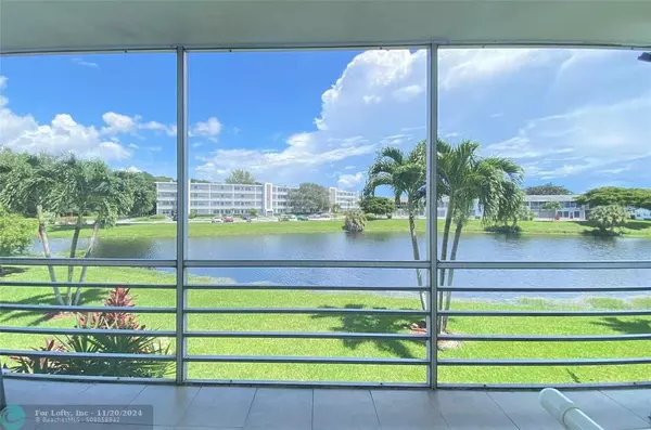 Deerfield Beach, FL 33442,2048 Newport N  #2048