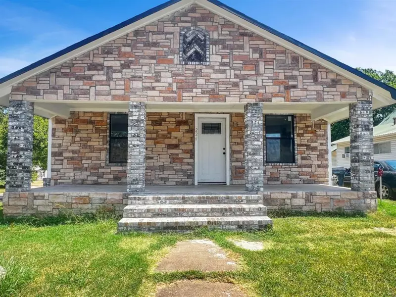 226 F st NE, Ardmore, OK 73401