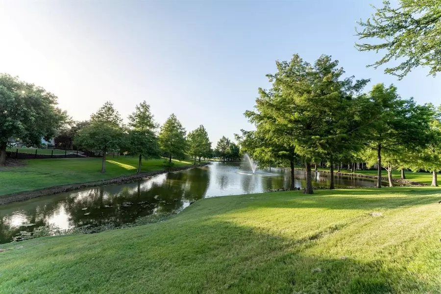 3 Pond View Court, Mansfield, TX 76063