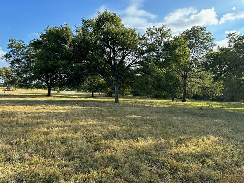 1272 County Road 131, Gainesville, TX 76240