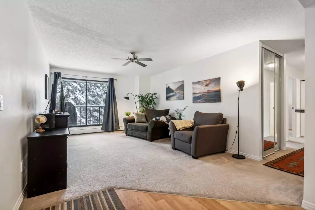 Calgary, AB T2W 5H1,13045 6 ST Southwest #3213