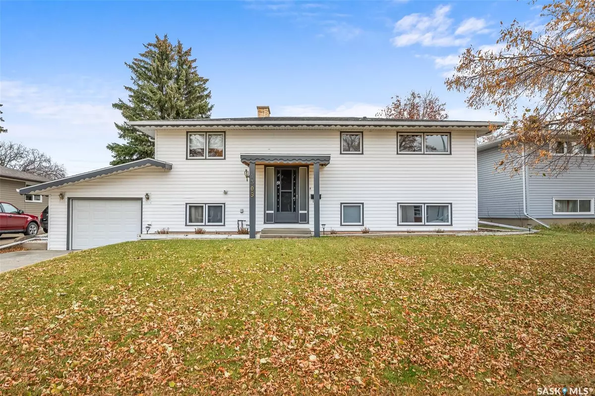 Moose Jaw, SK S6H 3G3,1309 King CRESCENT