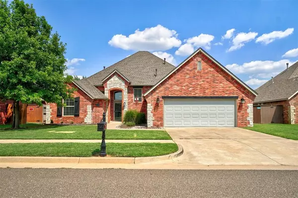 Edmond, OK 73013,15520 Maple Ridge Lane