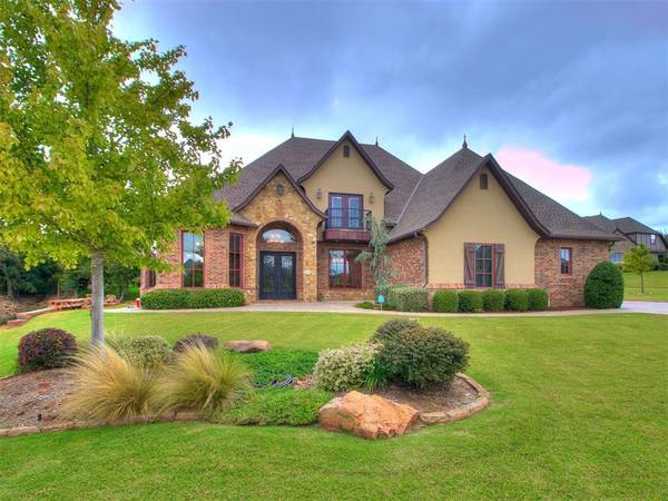 2581 Summit Lake Boulevard, Edmond, OK 73012