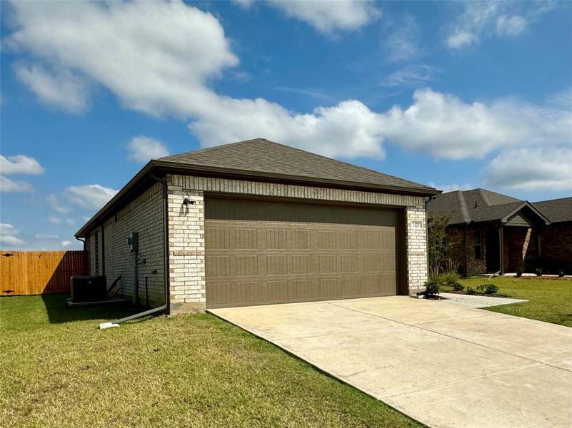 1420 Waverley Drive, Greenville, TX 75402