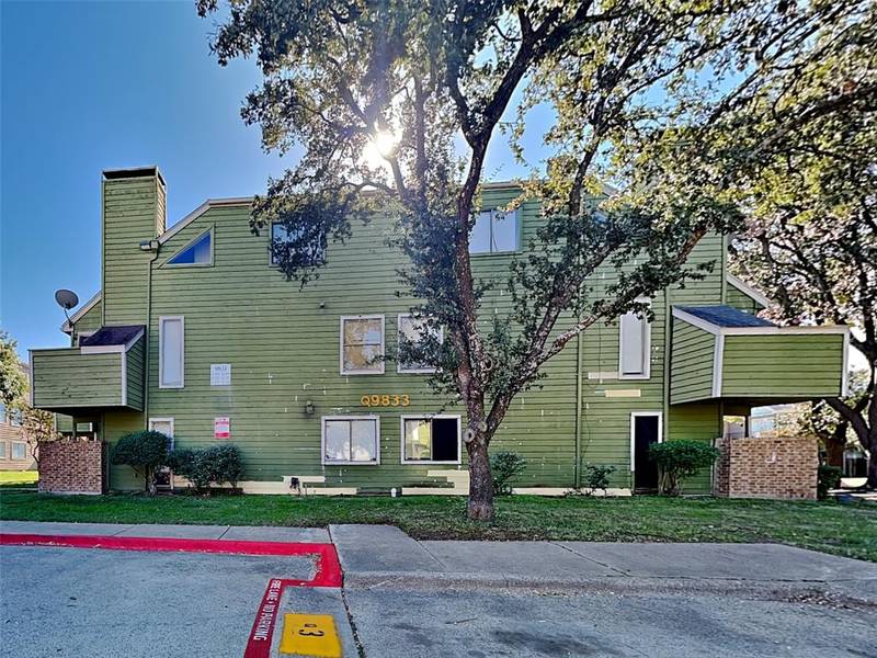 9833 Walnut Street #301, Dallas, TX 75243