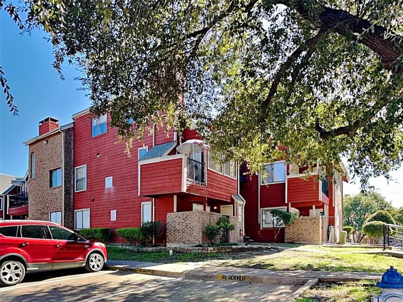 9805 Walnut Street #306, Dallas, TX 75243