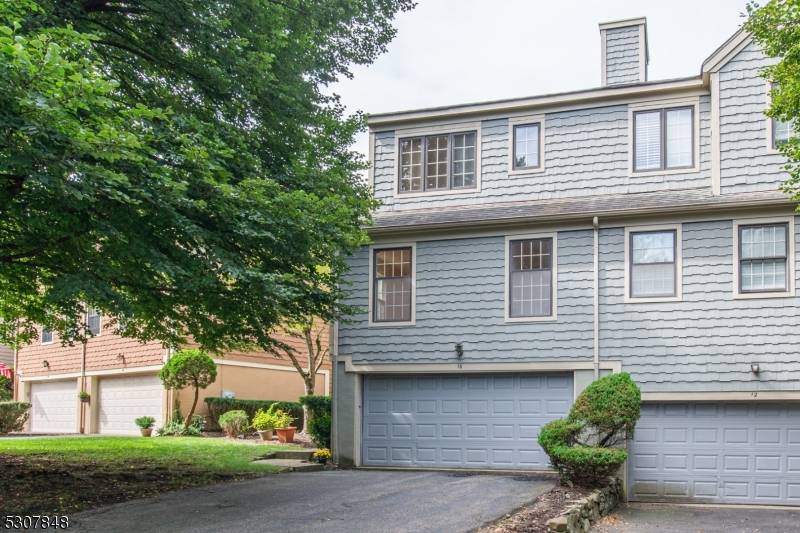 16 Tanager Ct, Wayne Twp., NJ 07470