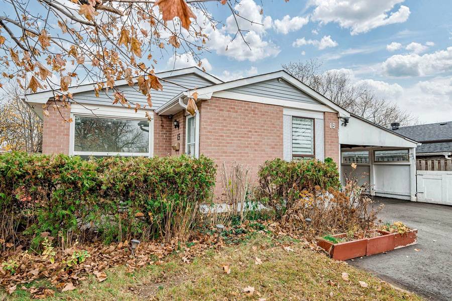 15 Lighthall CRES, Toronto E11, ON M1B 1V4