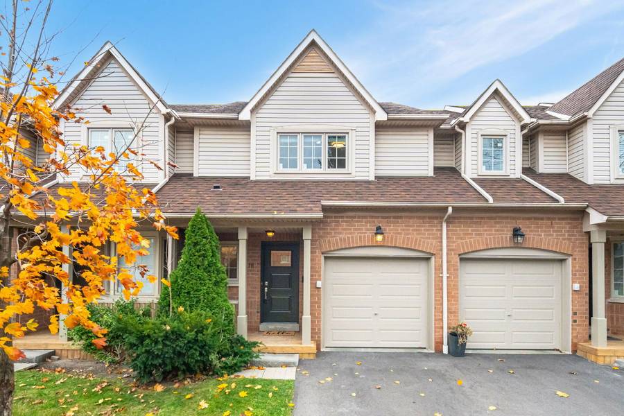 5223 Fairford CRES #18, Mississauga, ON L5V 2M6