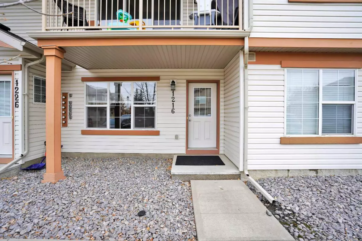 Red Deer, AB T4P 0H8,31 Jamieson AVE #1216