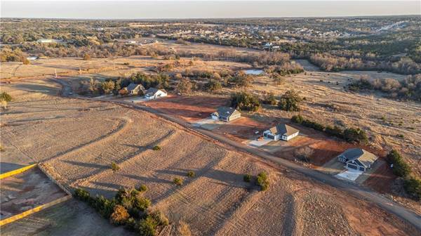 1361 N Post Road, Guthrie, OK 73044