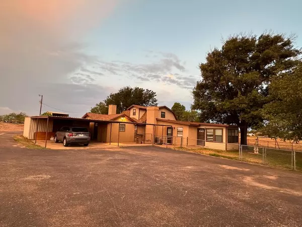 8881 Rust Rd, San Angelo, TX 76905