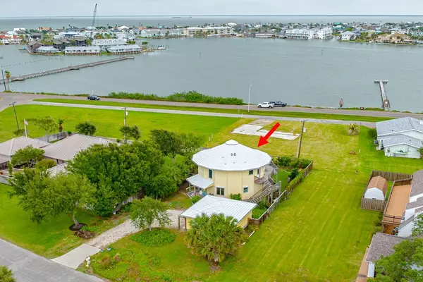 Rockport, TX 78382,1722 Sorenson Dr.