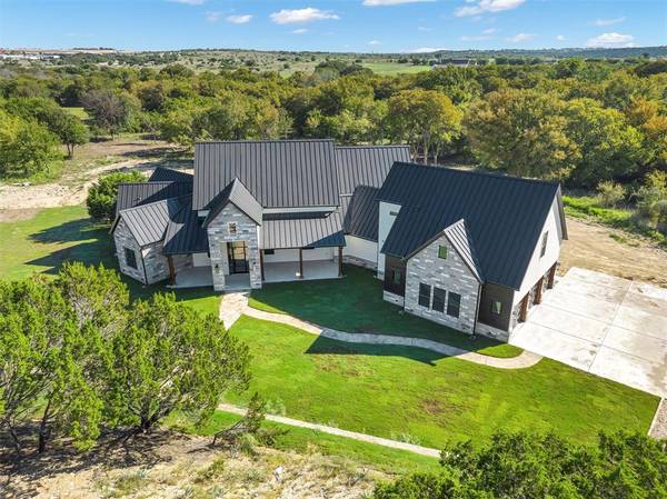 3225 Rio Grande Circle,  Cresson,  TX 76035