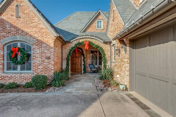 Coppell, TX 75019,325 Devon Drive