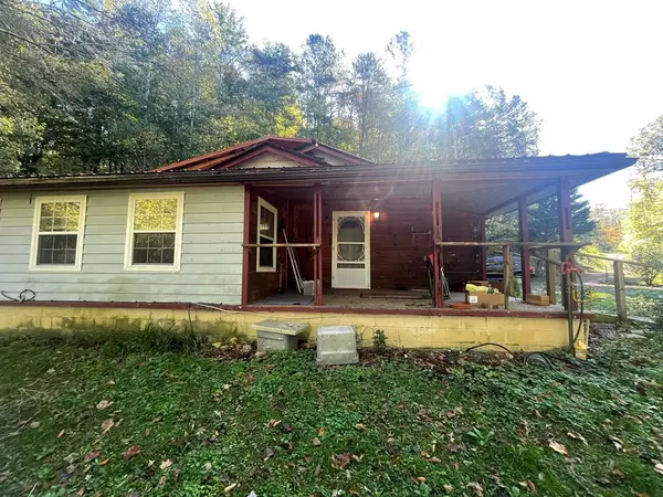 Ellijay, GA 30540,494 McCollum Road