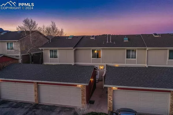 456 W Rockrimmon BLVD #G, Colorado Springs, CO 80919