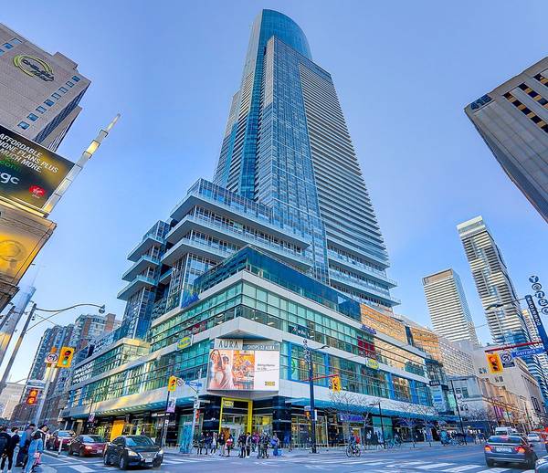 386 Yonge ST #5202, Toronto C01, ON M5B 0A5