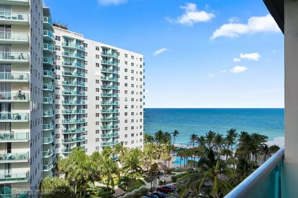 Hollywood, FL 33019,4001 S Ocean Dr  #8E