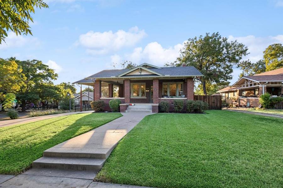 2624 College Avenue, Fort Worth, TX 76110