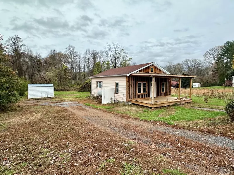 96 Hiawassee Street, Hayesville, NC 28904