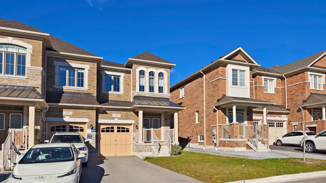 137 Boundary BLVD, Whitchurch-stouffville, ON L4A 4W1