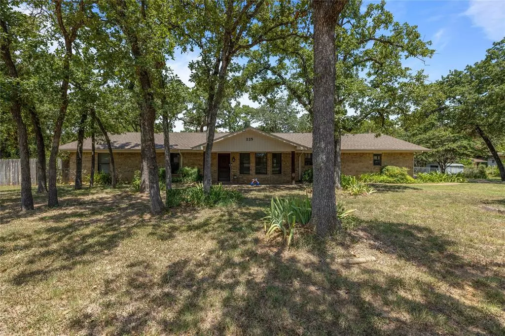 Burleson, TX 76028,225 Timber Ridge Circle