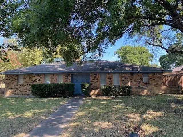 Desoto, TX 75115,1105 Briarbrook Drive