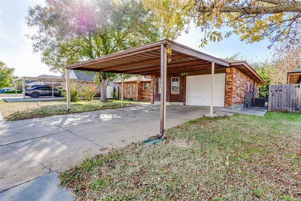 109 S Patterson Drive, Moore, OK 73160