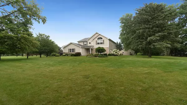 Poplar Grove, IL 61065,17293 Poplar Grove Road