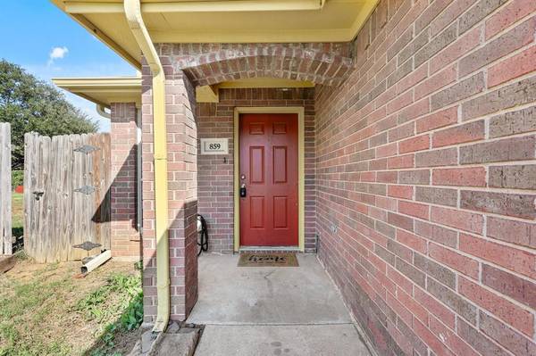 859 Arbor Hill Court, Fort Worth, TX 76120