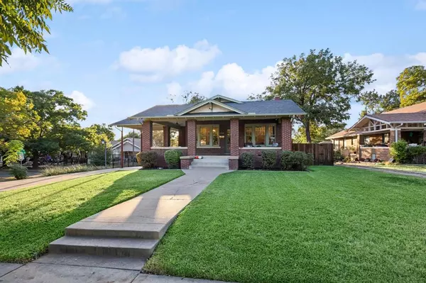 2624 College Avenue, Fort Worth, TX 76110