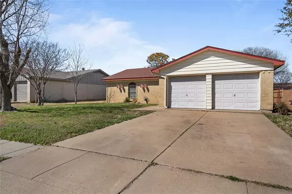 Saginaw, TX 76179,604 Normandy Lane