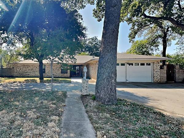 1217 Circle Park Boulevard, Fort Worth, TX 76164