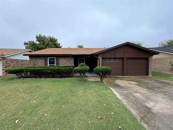 6332 Sunnybrook Drive,  Watauga,  TX 76148