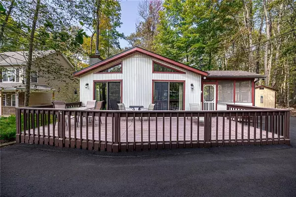 115 Maxatawny Drive, Coolbaugh Twp, PA 18347