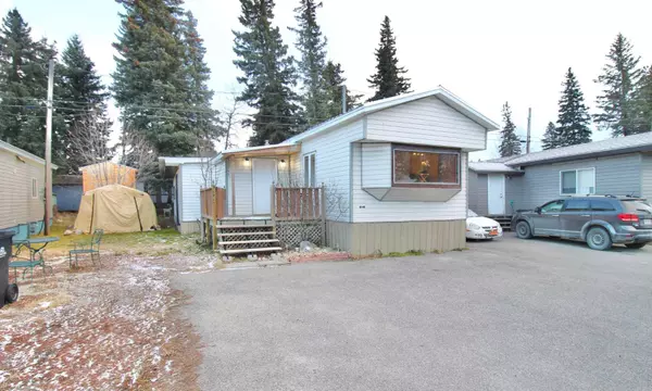 Hinton, AB T7V1T1,726 Carmichael Lane #11