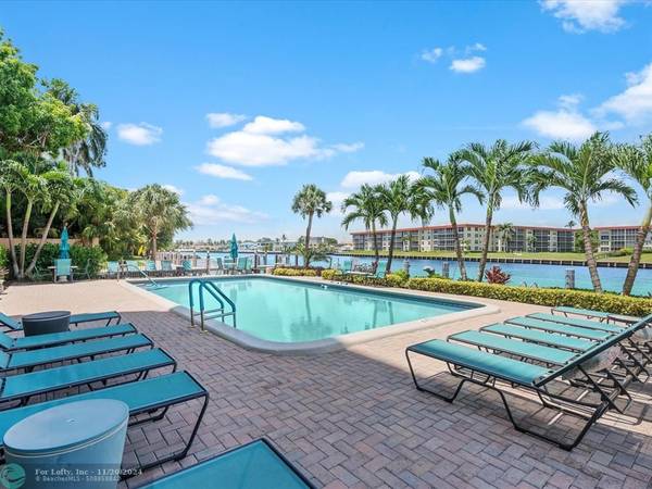 1150 Hillsboro Mile  #312, Hillsboro Beach, FL 33062