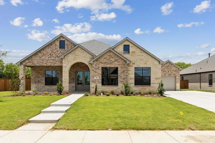 700 Abbey Road, Van Alstyne, TX 75495