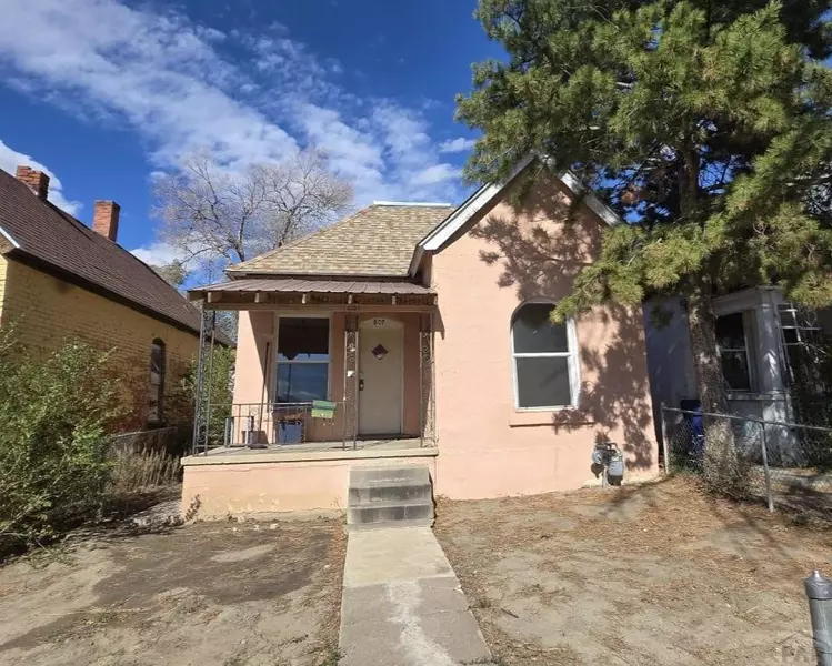 807 E 6th St, Pueblo, CO 81001