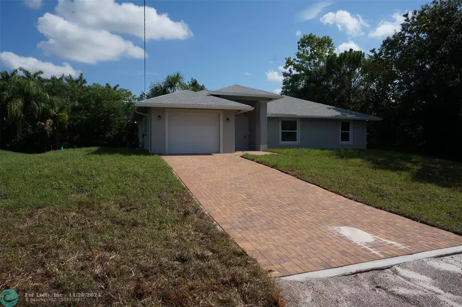 10807 Barn Rd, Lake Worth, FL 33449