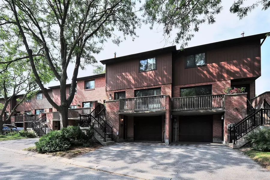 26 Ashglen WAY #6, Markham, ON L3R 3A7