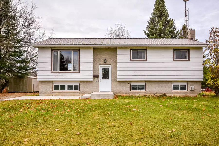 14 Preston ST, Oro-medonte, ON L0K 2G0