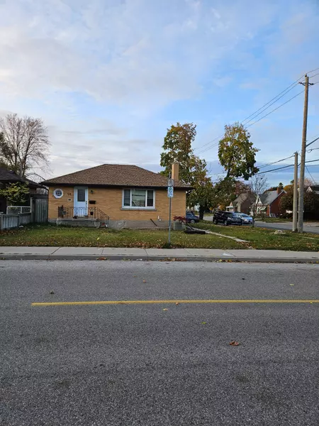 50 Jackson AVE, Kitchener, ON N2H 3N8