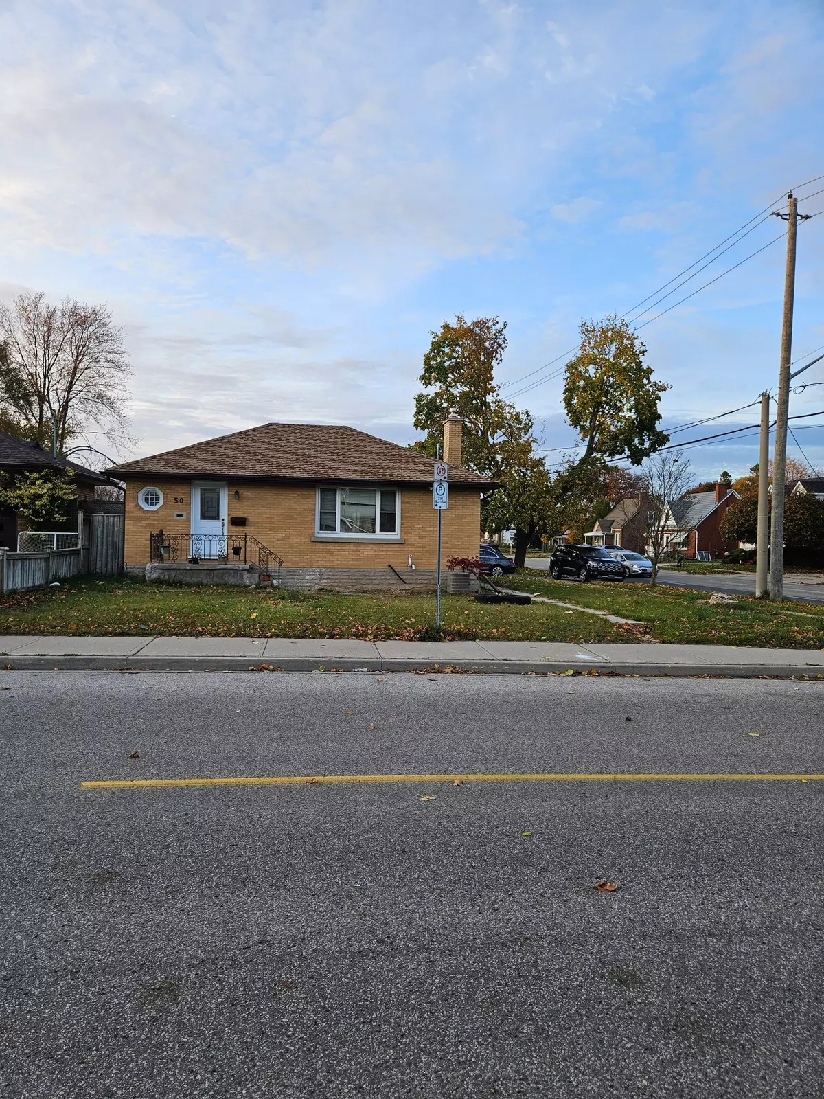 Kitchener, ON N2H 3N8,50 Jackson AVE